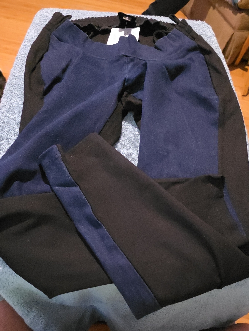 Women’s Two-Tone Navy and Black Leggings